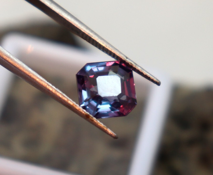 4Ct Gemstone Mined Alexandrite AAA Radiant Cut Unheated Untreated Alex Gemstone