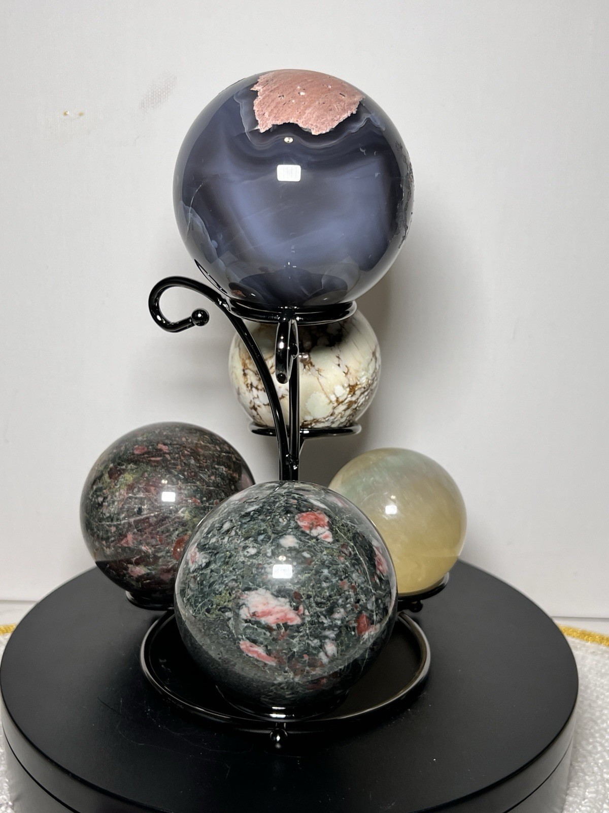 Sphere Holder – Black Holds 5 Spheres Sizes 71mm – 52mm