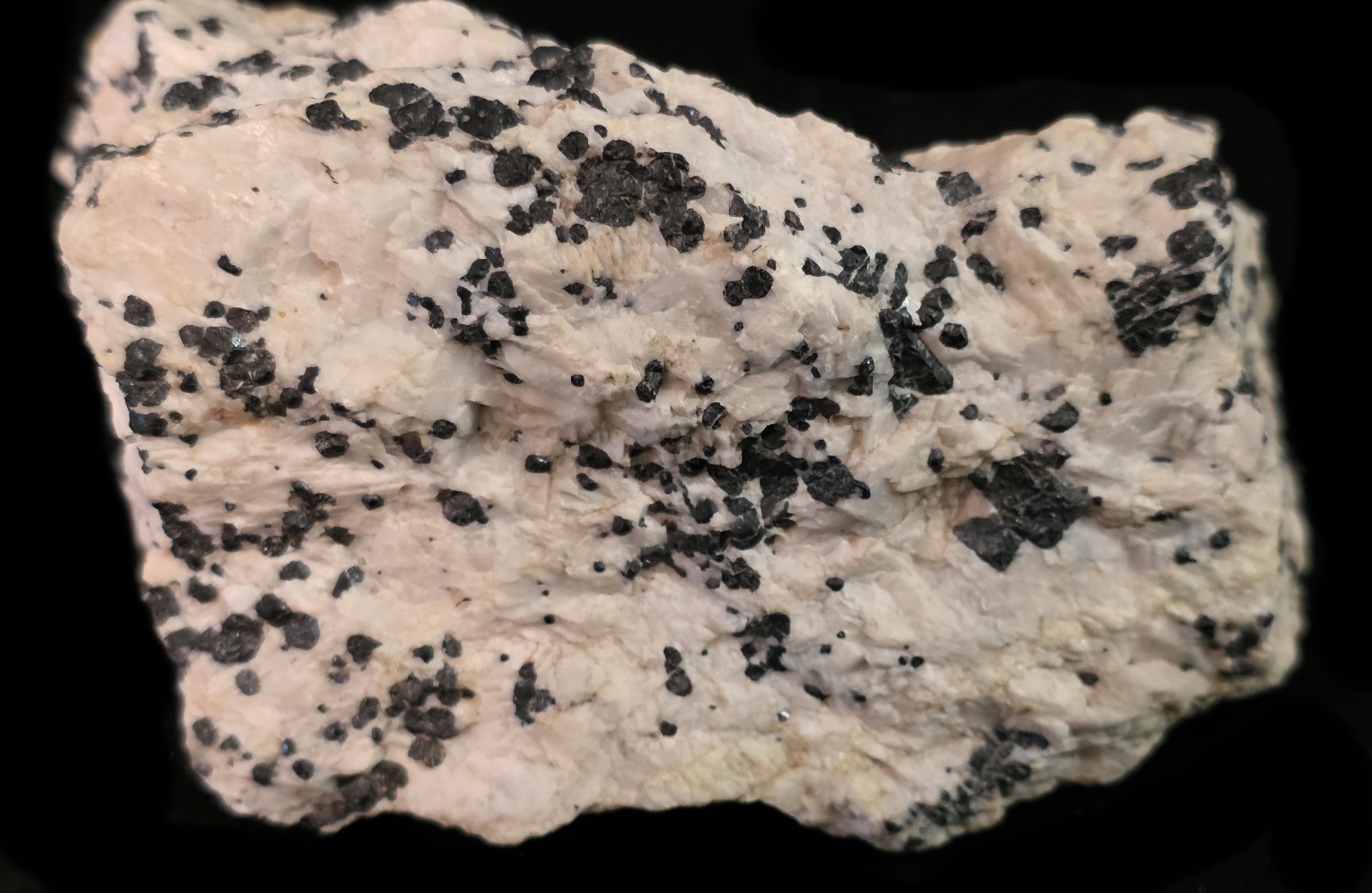 FRANKLIN NJ FLUORESCENT BRIGHT GREEN WHITE WILLEMITE-FIRE ENGINE RED CALCITE