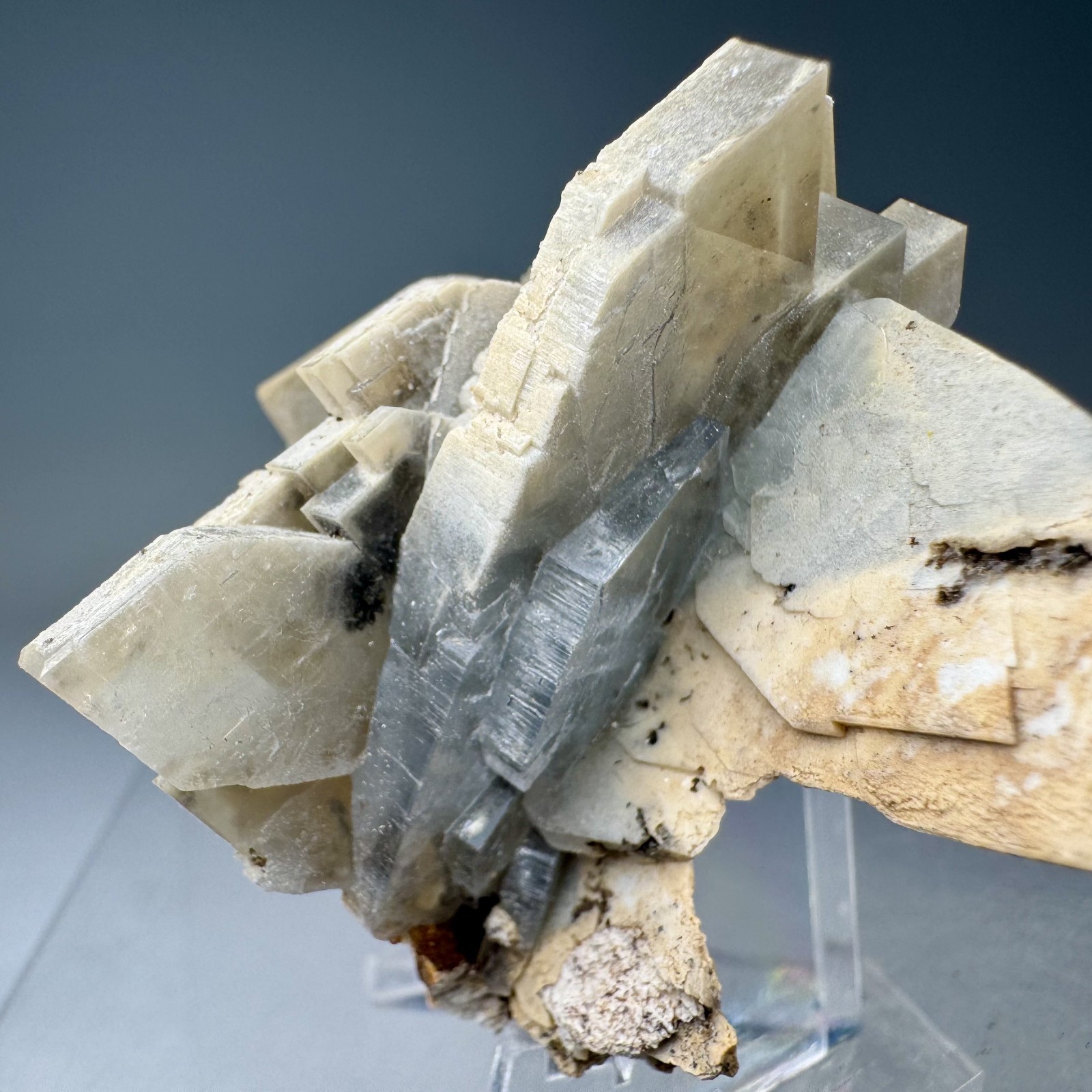 Fine Baryte Crystal Group: Paga No. 1 Mine, Cartersville, Georgia- Classic!!