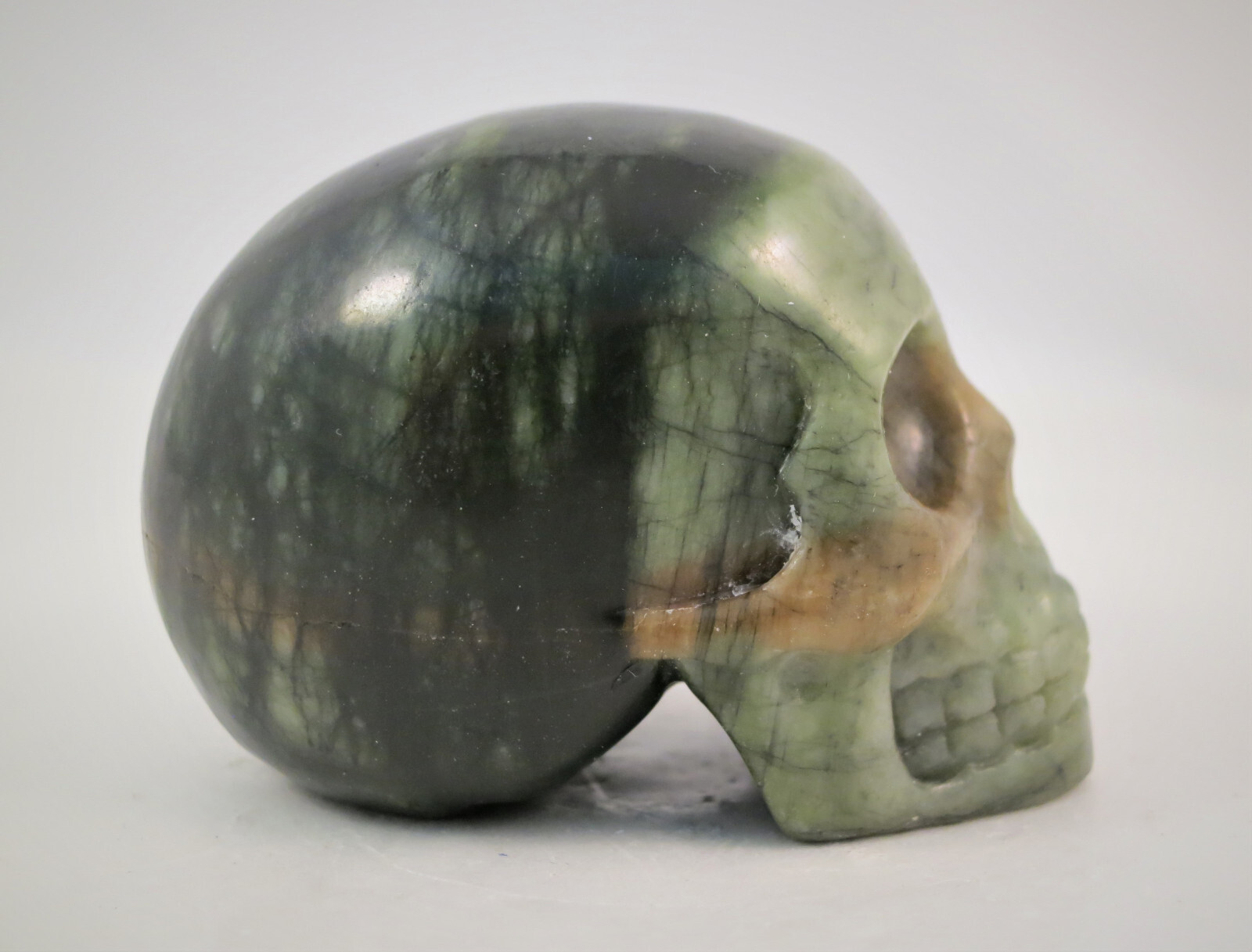 2.2″ GREEN SERPENTINE Carved and Polished SKULL – PERU