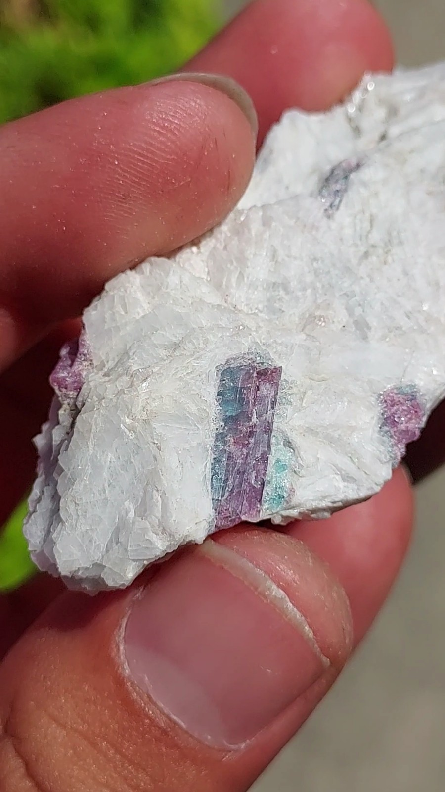 GEMMY PARAIBA CUPRIAN BLUE PINK TOURMALINE COPPER BEARING BATALHA MINE BRAZIL