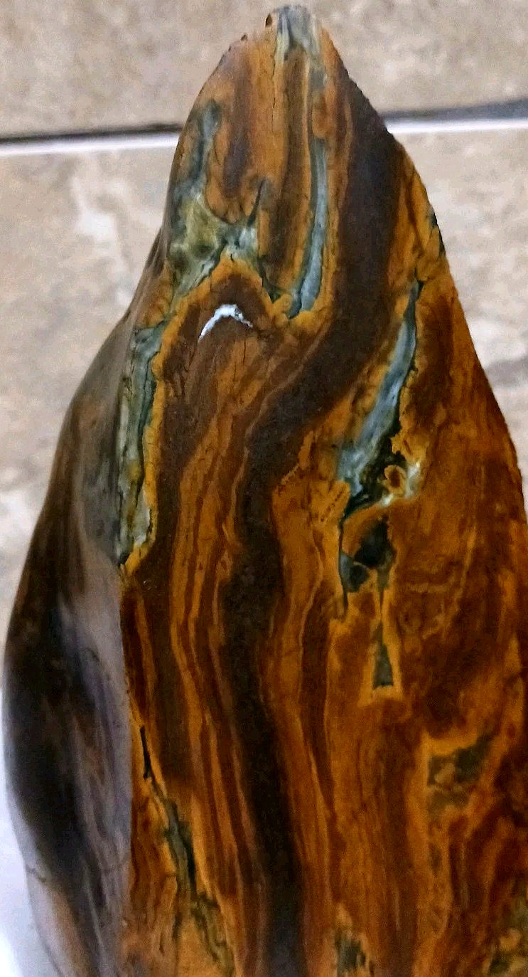 Wyoming Banded Iron Formation Crystal Polished Display Rock Quartz Genesis Stone