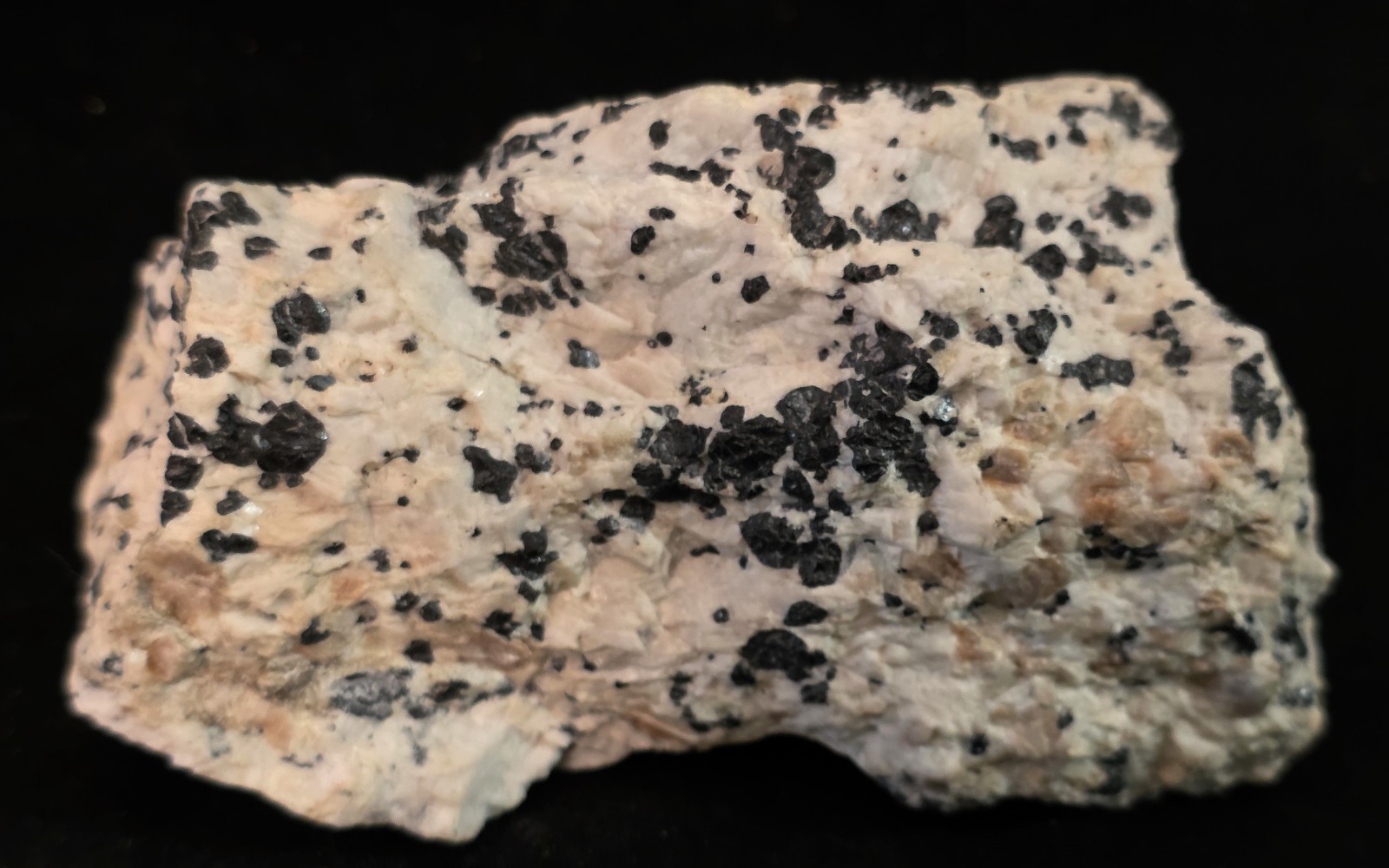 FRANKLIN NJ FLUORESCENT BRIGHT GREEN WHITE WILLEMITE-FIRE ENGINE RED CALCITE