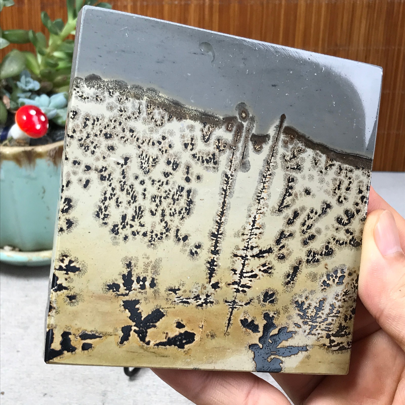 231g Natural Chinese painting stone crystal ornaments for home decoration A6865