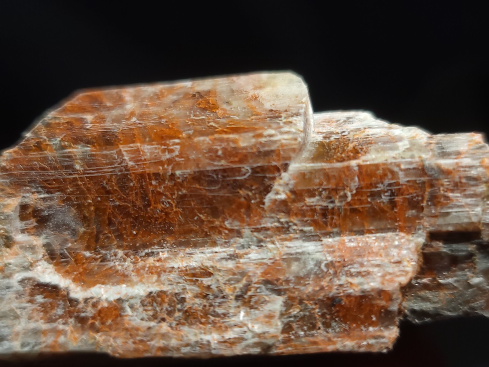 Kernite w/ Realgar Specimen from Boron, CA 2.5″x1″x.75″ (31.6 Grams)