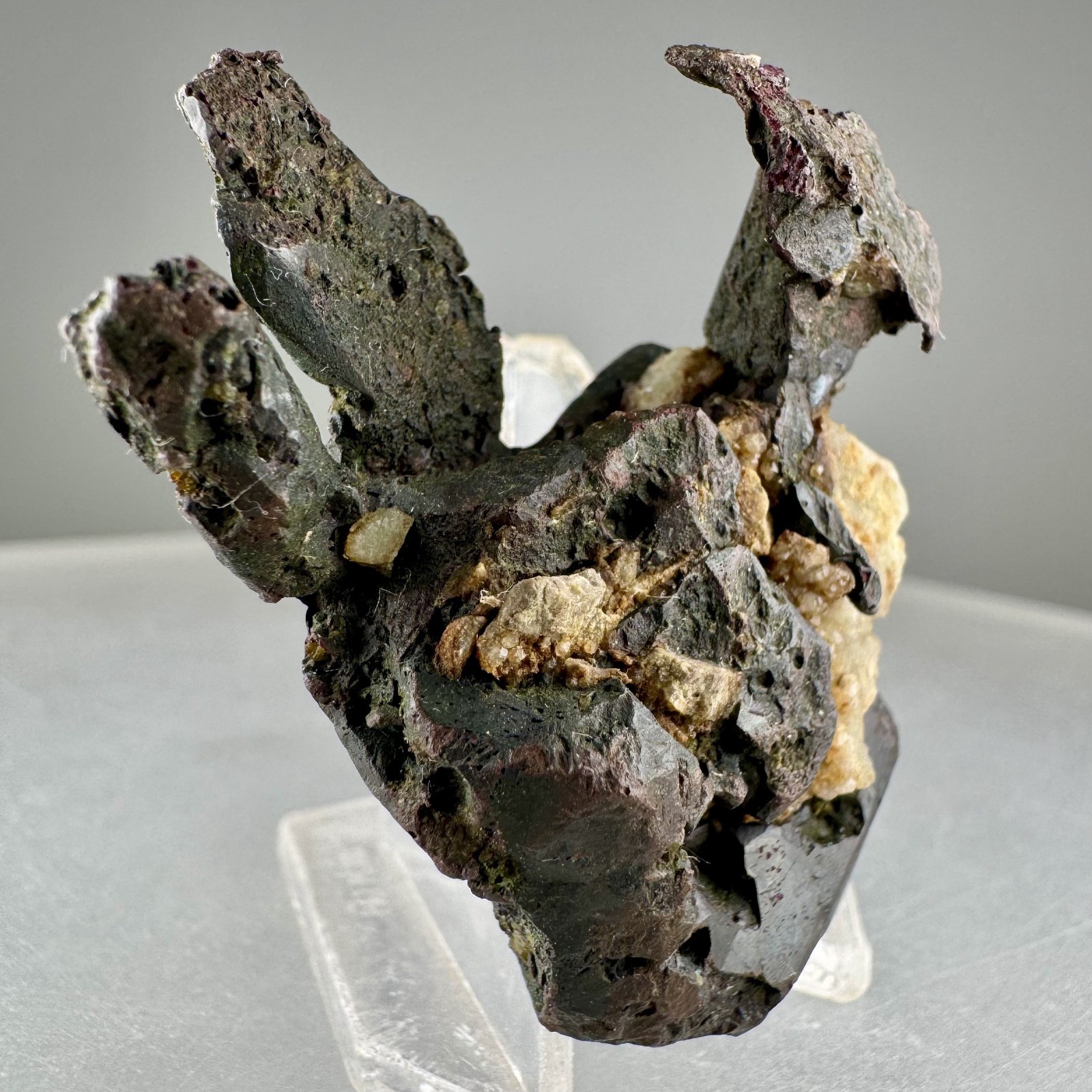 Nice Sharp Copper Crystals: No. 4 shaft, Cliff Mine, Allouez Township, Michigan