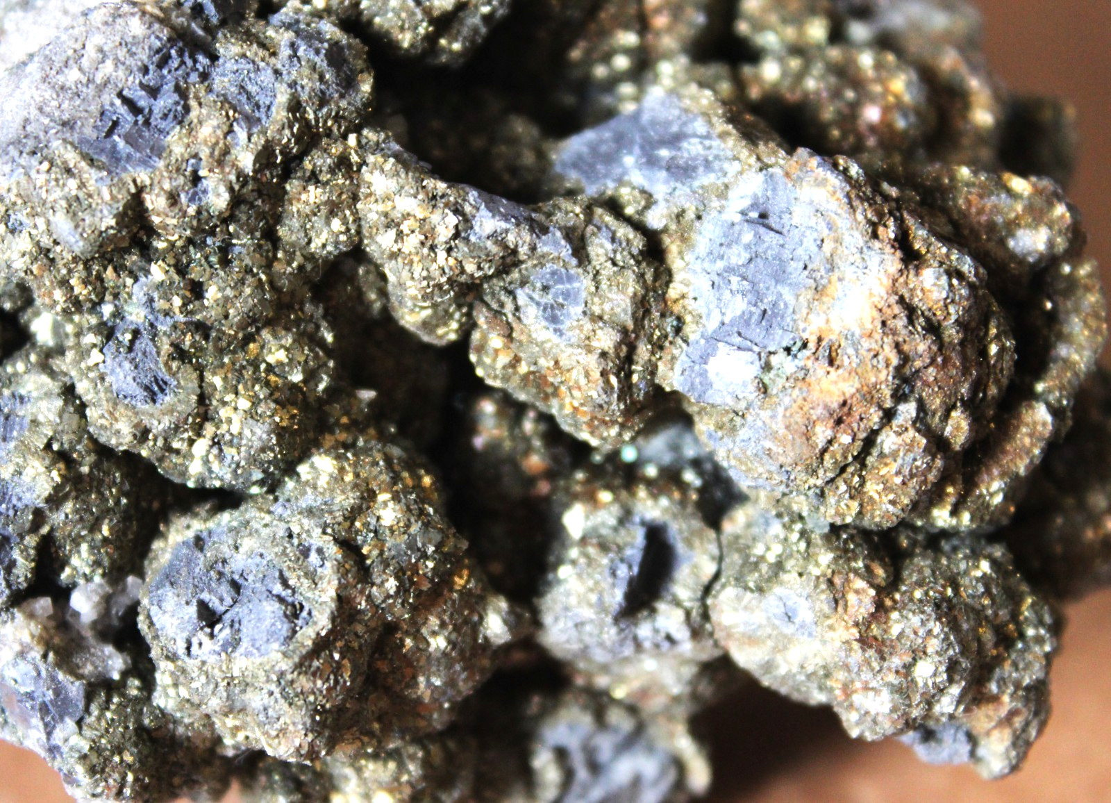 Iron Pyrite Druzy on Galena w/ Crystal 1.38 Lb, 625g – 3 3/4′ X 2 7/8″ X 1 7/8″