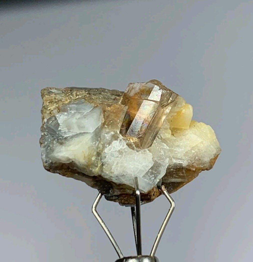 40 gm Aesthetic Thumbnail Size Crystals/Specimens Lot – 10 Pcs