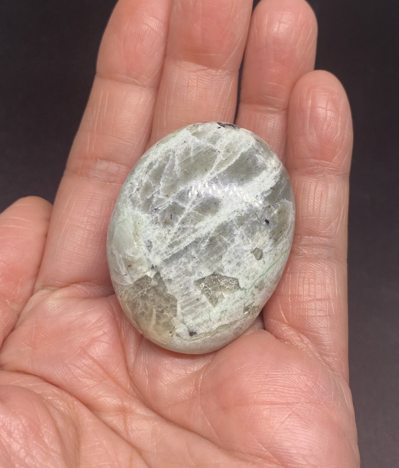 Garnierite Palm Stone Madagascar 45.3g Over 1 1/2in
