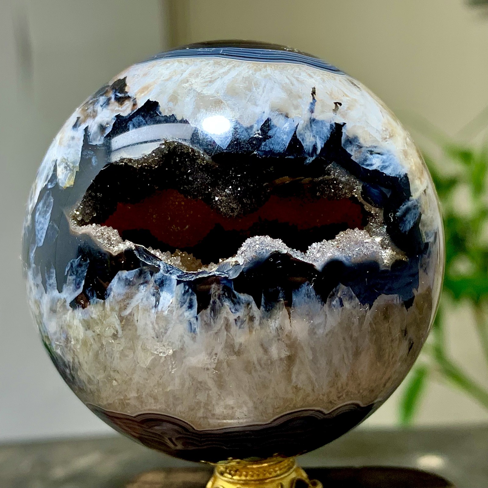 300G Natural black stripe agate sphere Crystal Ball Madagascar mineral