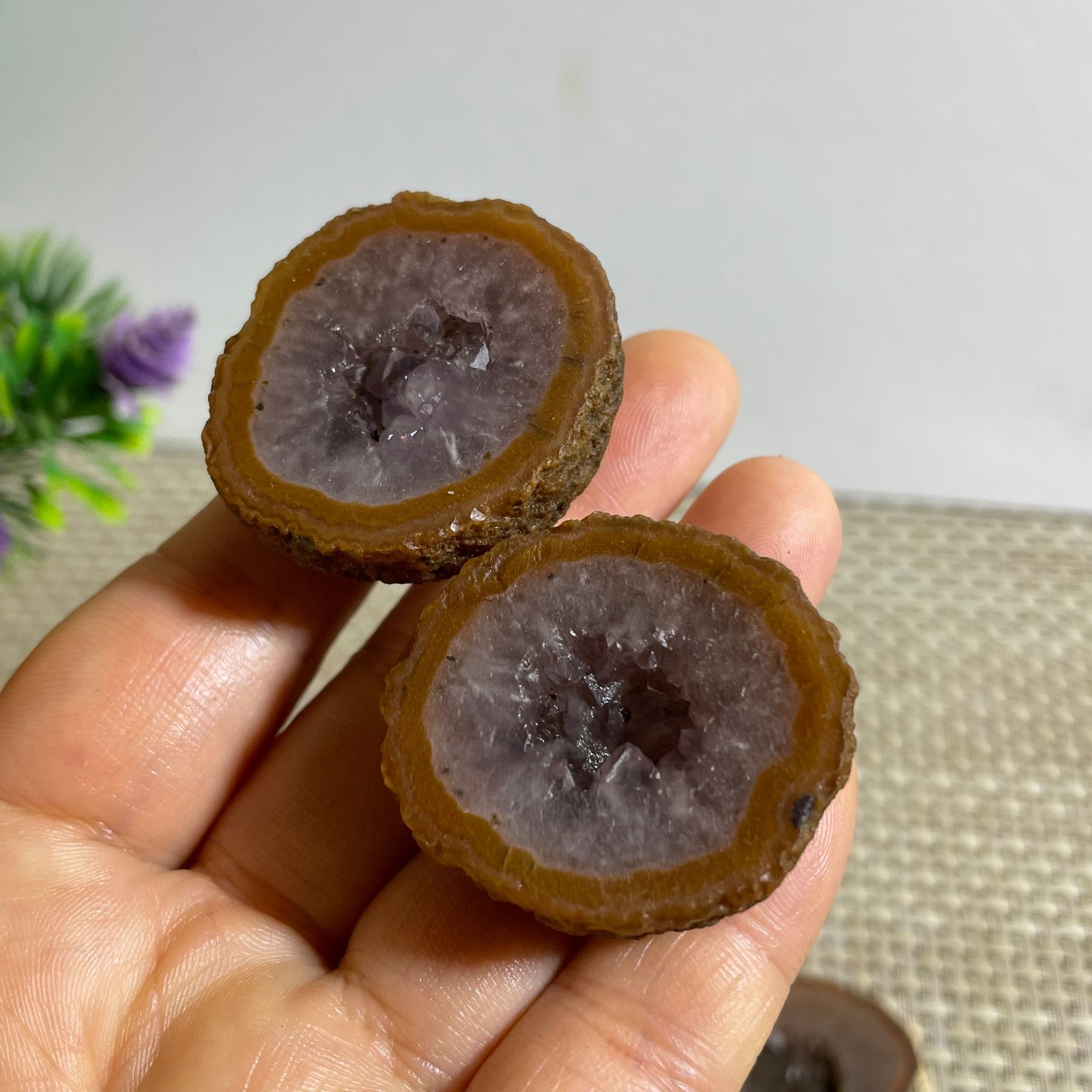 Natural cave Warring States red agate home decoration ornaments rough 57g
