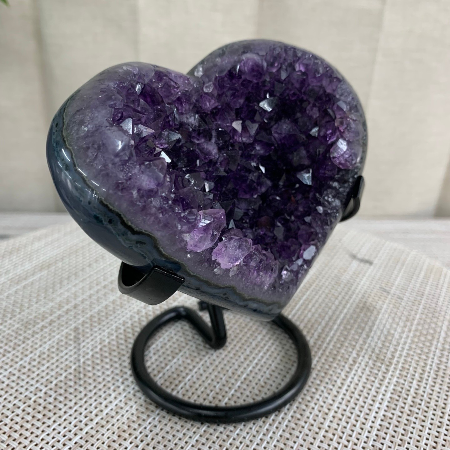 380G Natural Agate Amethyst Heart Crystal Pendant Healing Decor With Stand