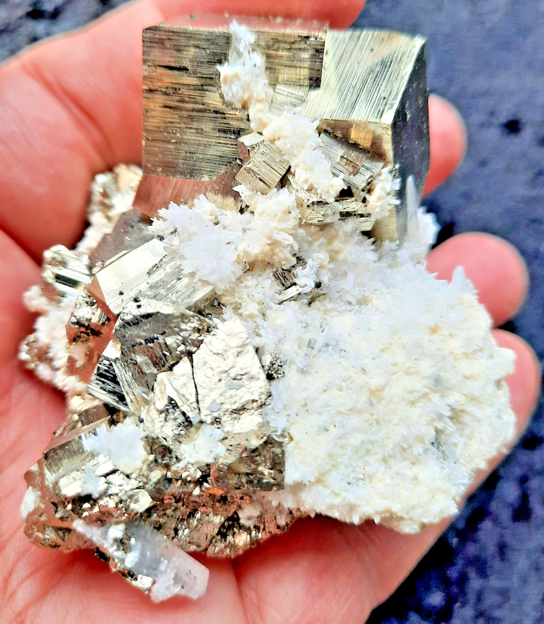 Pyrite Crystal CUBE Cluster With Druzy Calcite Crystals From Peru 228gr