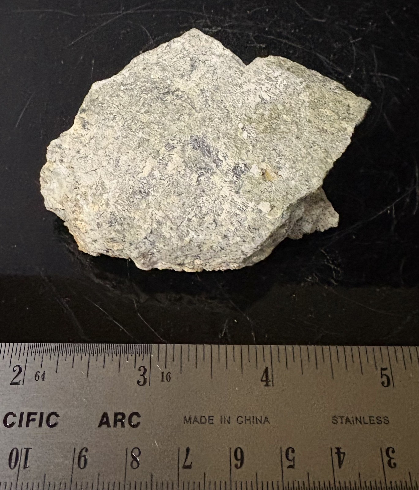 Chondrodite with Magnetite, Quartz & Calcite (UV) – Palabora Mine, South Africa