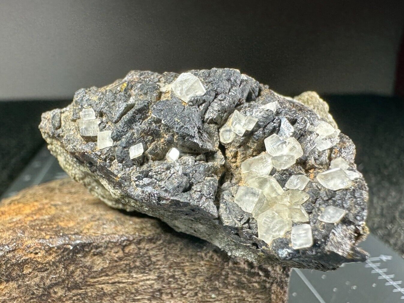 ➤1-7/8″ SPHALERITE / CALCITE Pink Fluorescent Mineral Point Wisconsin VIDEO➤314