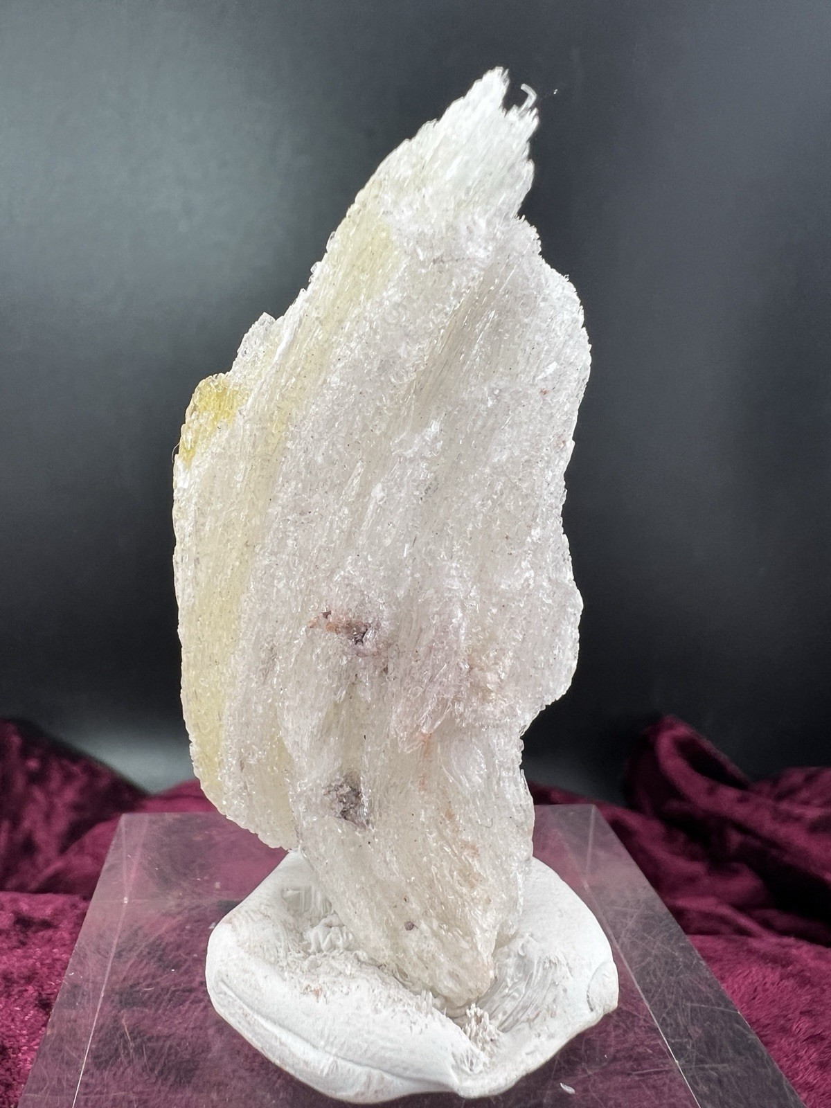 Fluorescent White Gypsum Selenite Buena Tierra Mine, Santa Eulalia, Mex. 18 g.