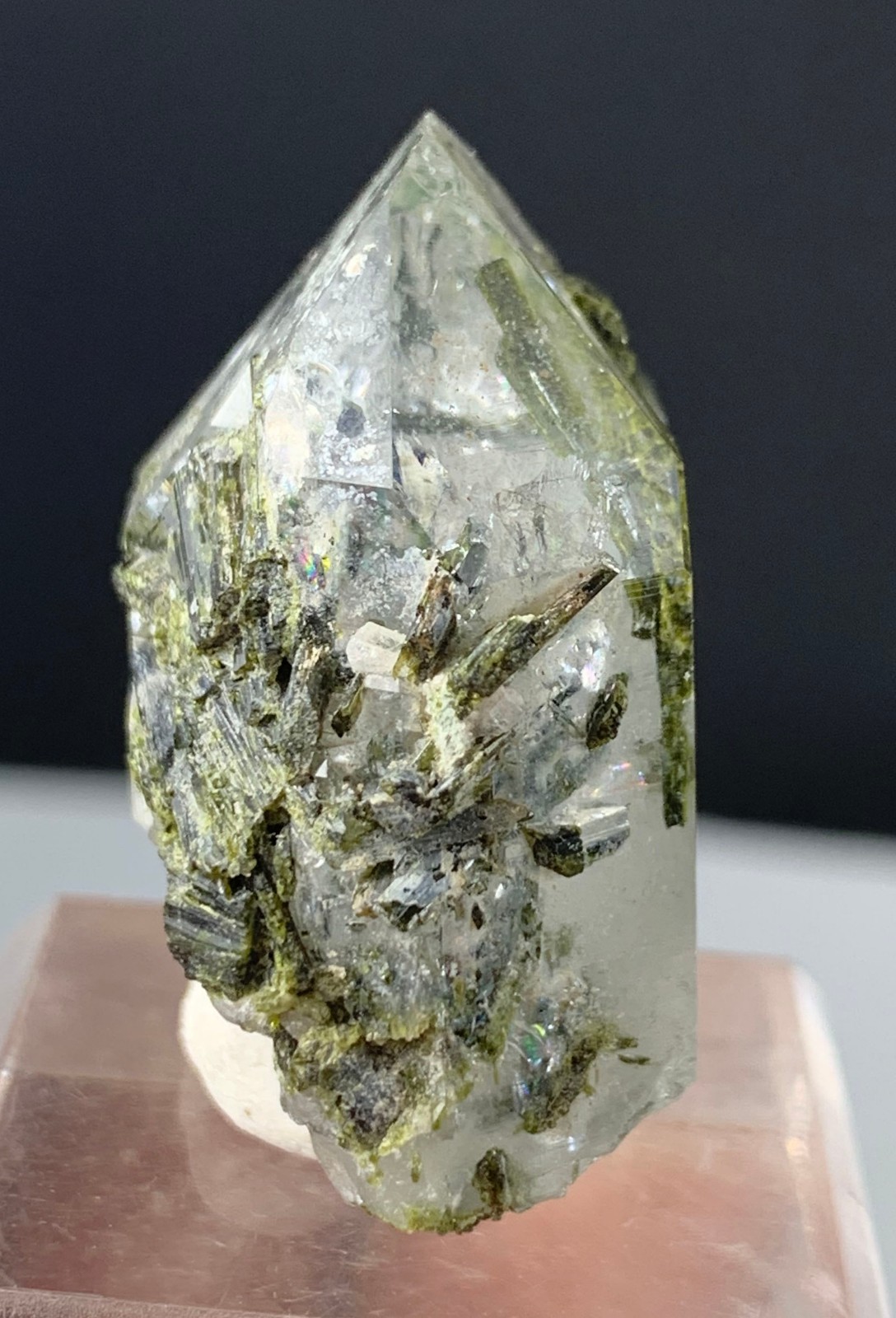 87 Carats Natural Quartz Crystals W/Epidote Inclusion From Balochistan Pakistan