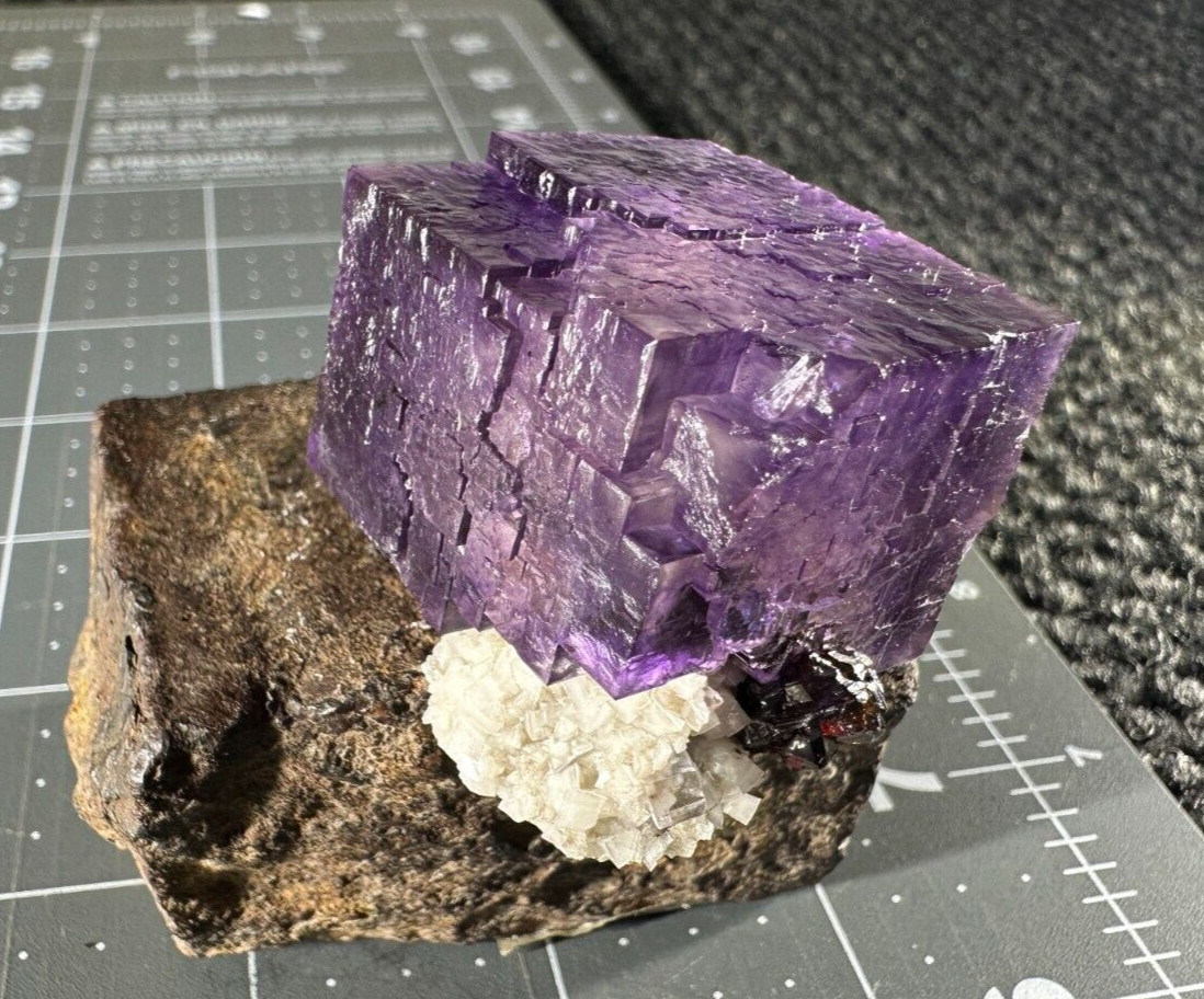 ➤1-5/8″ PURPLE FLUORITE CRYSTAL- SPHALERITE & DOLOMITE Elmwood Mine TN VIDEO➤411