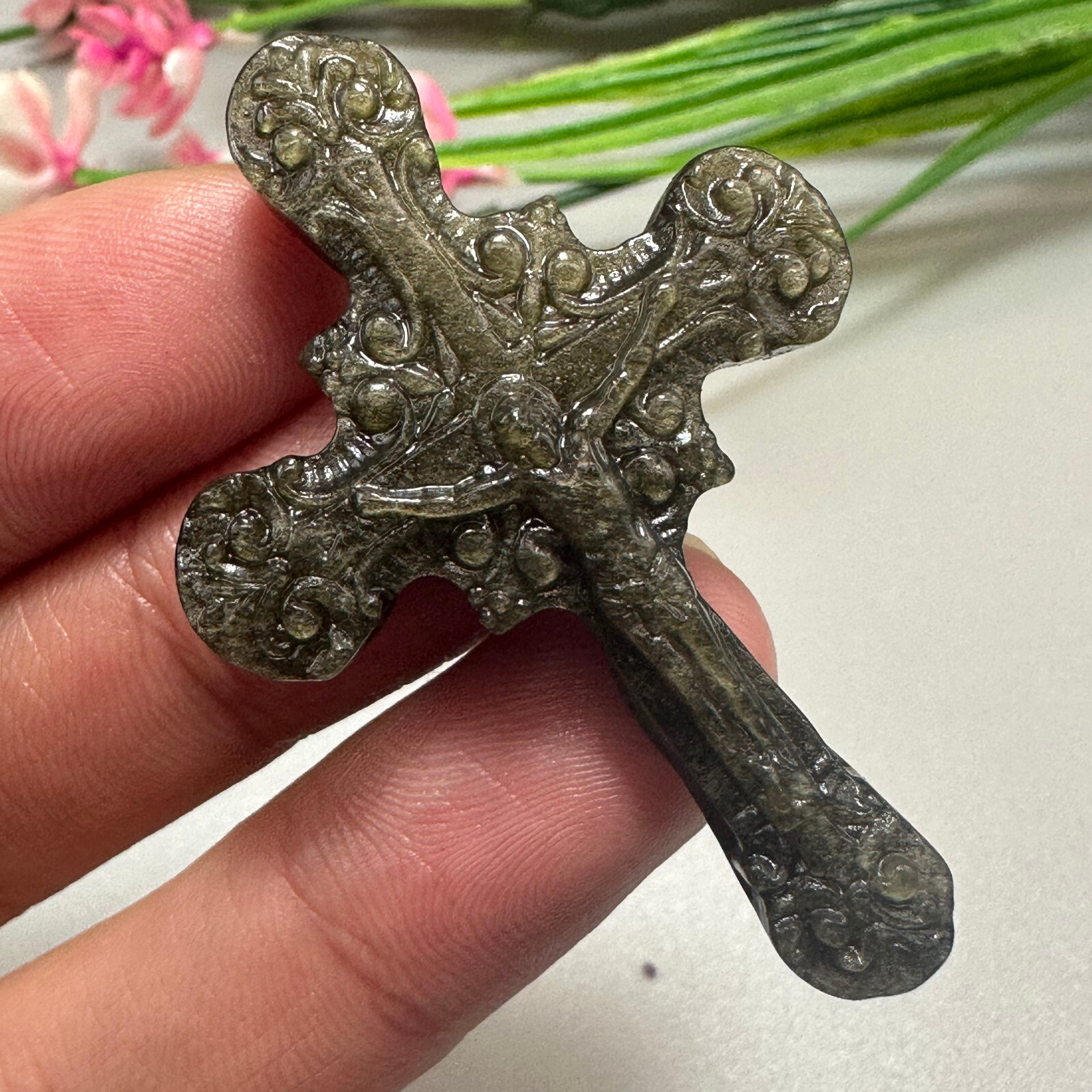 Natural Gold Obsidian Christianity Cross Quartz Jesus Crystal Reiki Healing 1PC