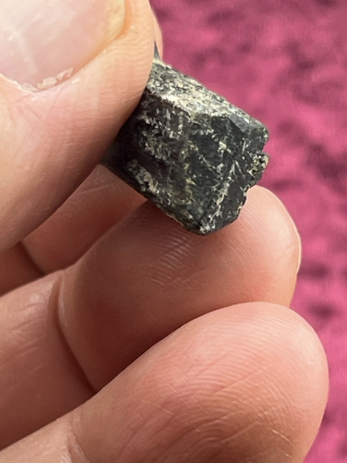 Twin Epidote Crystal – Mineral Specimen, Kayes Region, Mali 13.2 g.