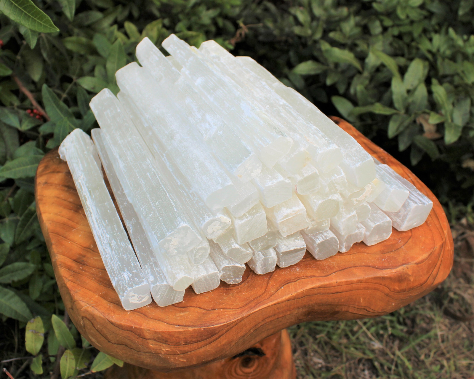2 lb Bulk Wholesale Lot 7″ – 8″ Selenite Logs Crystal Sticks Wand Blade 2 Pounds