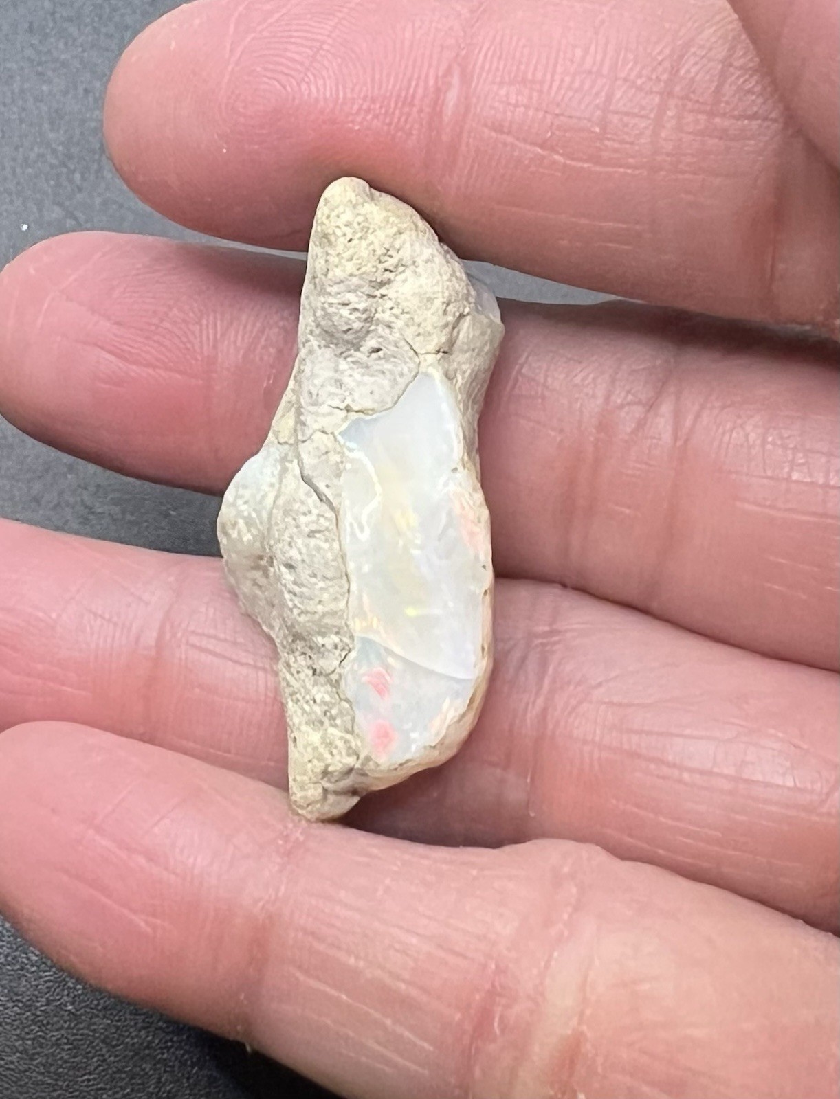 Ethiopian Welo Genuine Opal 5.3g Approx 1 1/2in AWESOME FLASHES