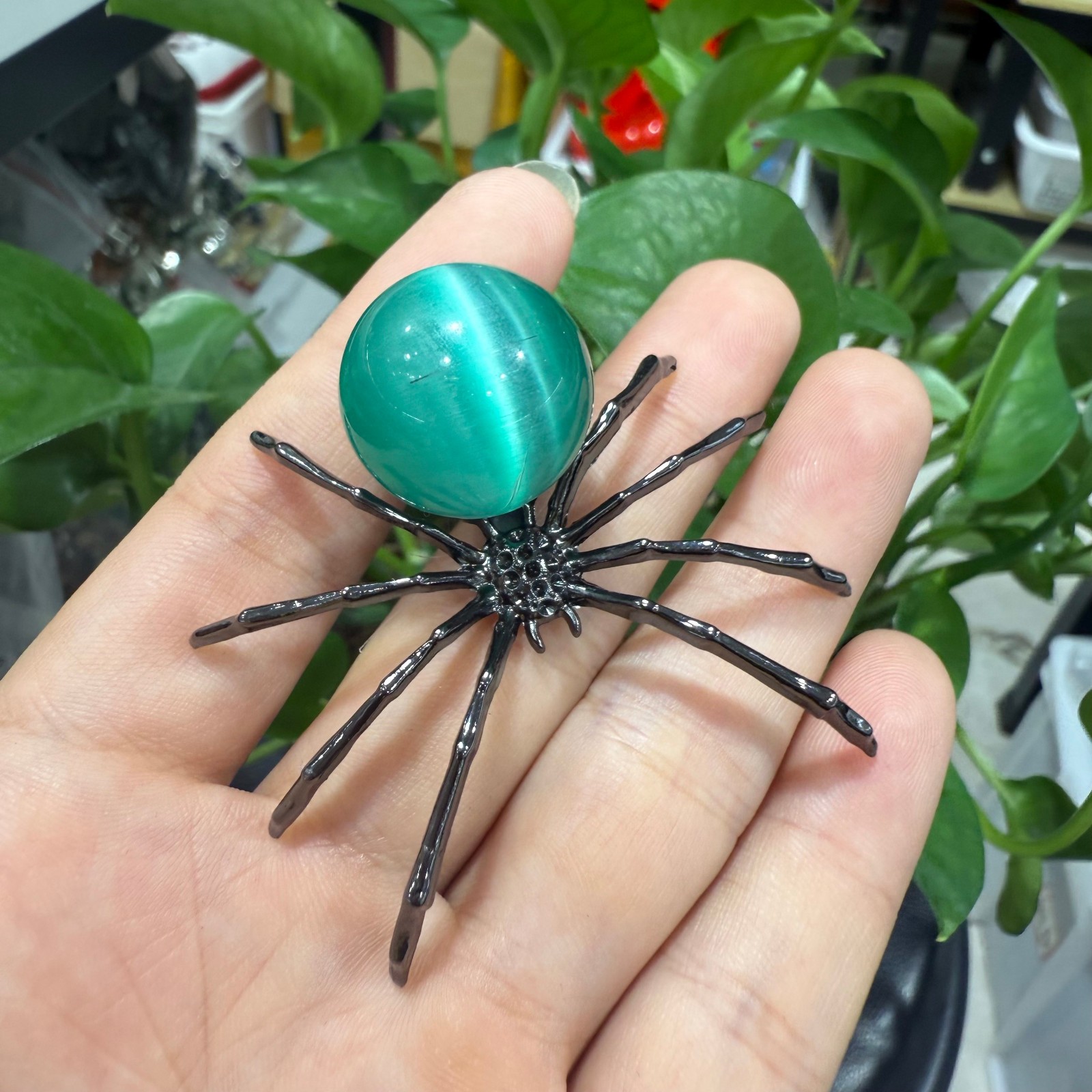 1pc Natural unknown Spider Skull Quartz Crystal Carved Reiki Healing