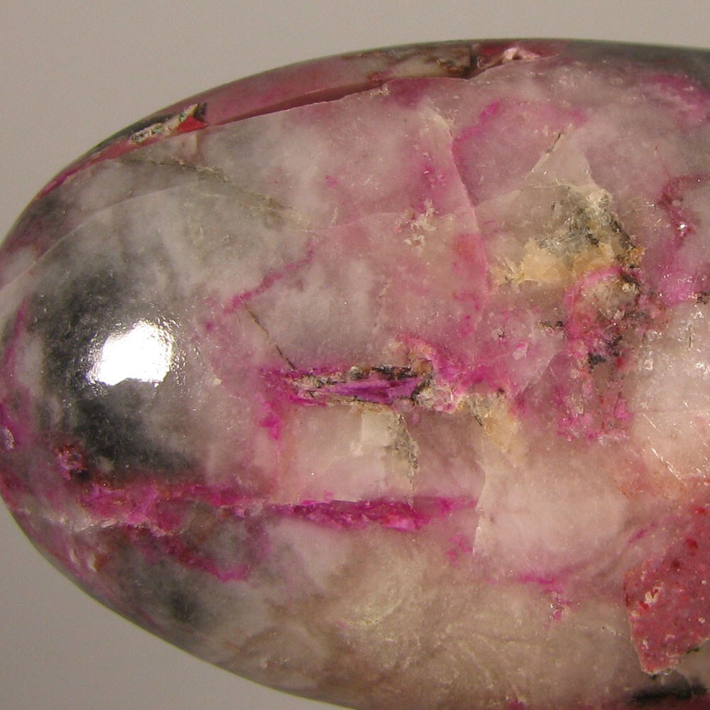 2.7″ Pink COBALTOAN CALCITE Gemstone Polished Palm Stone – Congo, Africa