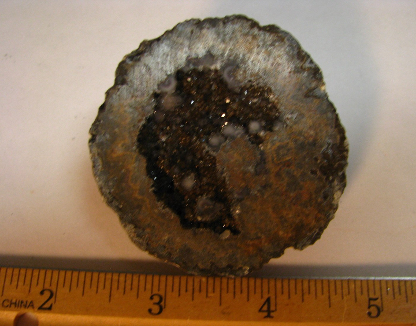 2.9oz AGATE GEODE W/QUARTZ CRYSTALS 2.3×2.3x.9in BRAZIL SMOOTH-NOT POLISHED #030