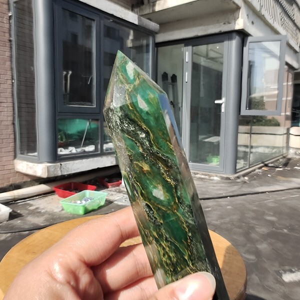 383g Natural Emerald Obelisk Tower Point Quartz Crystal mineral Healing Energy