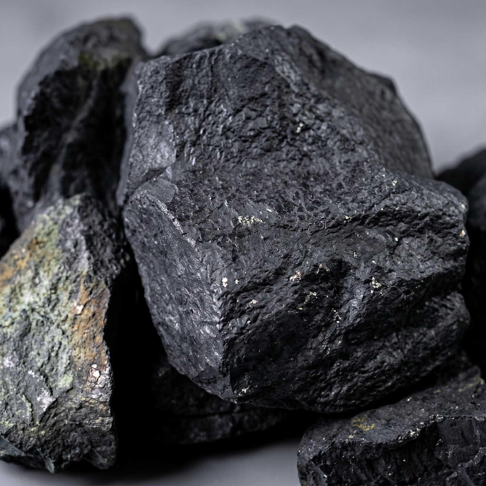 Natural Raw Shungite Rough Stone Mineral Specimen Purifying Healing Crystal