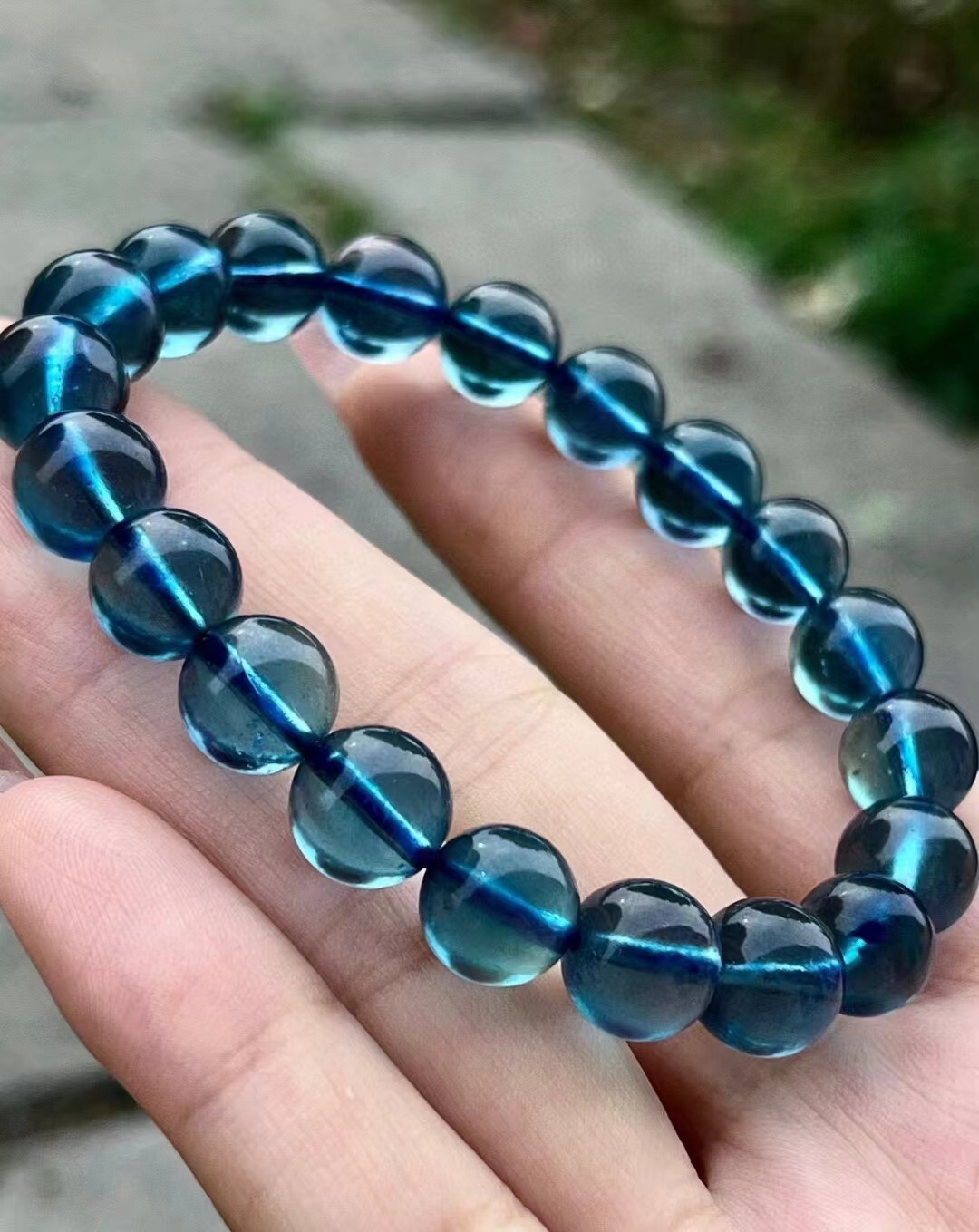 100% Natural Blue Ice Aquamarine Gemstone Round Beads Bracelet 10mm AAAAA
