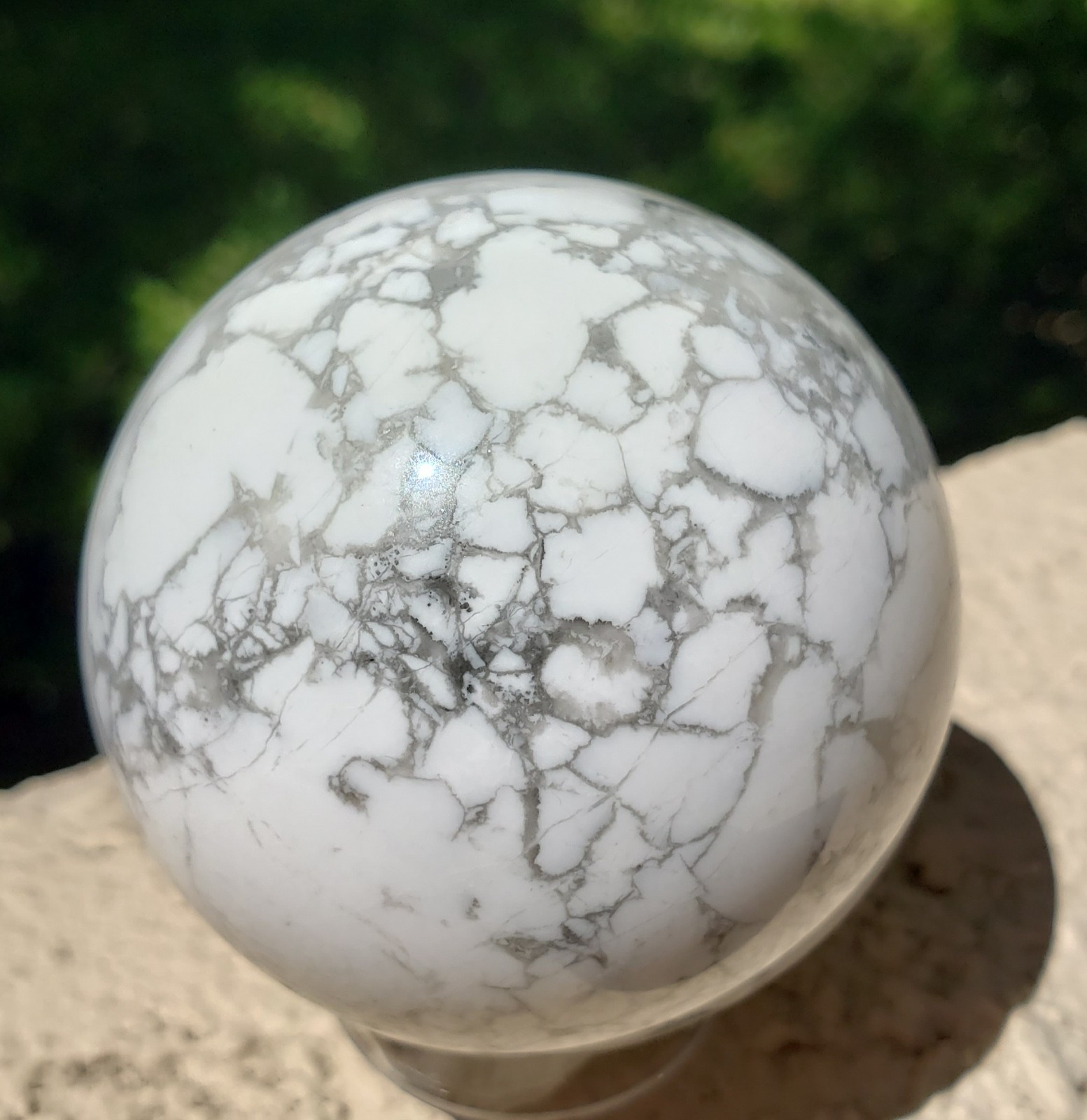 2.28″ Howlite Quartz Crystal Sphere Orb Ball, 300g or 10.6 oz