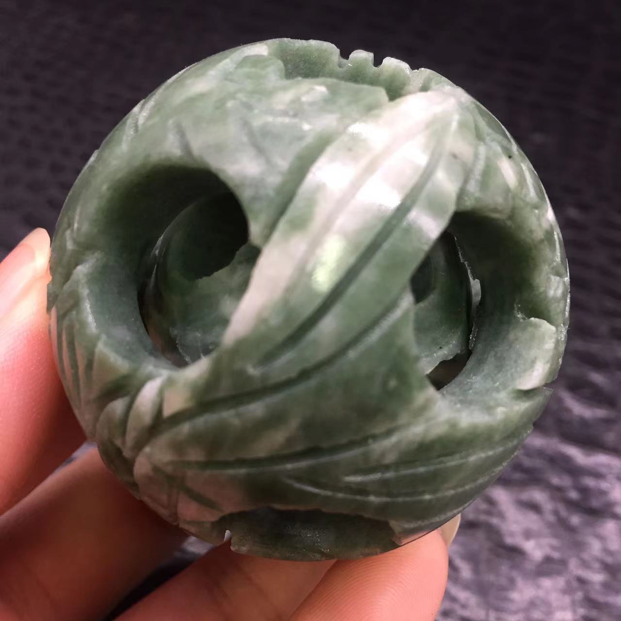 Natuaral XIU Jade Quartz Sphere Crystal Exquisite Ball Magic Healing Decorat 1Pc