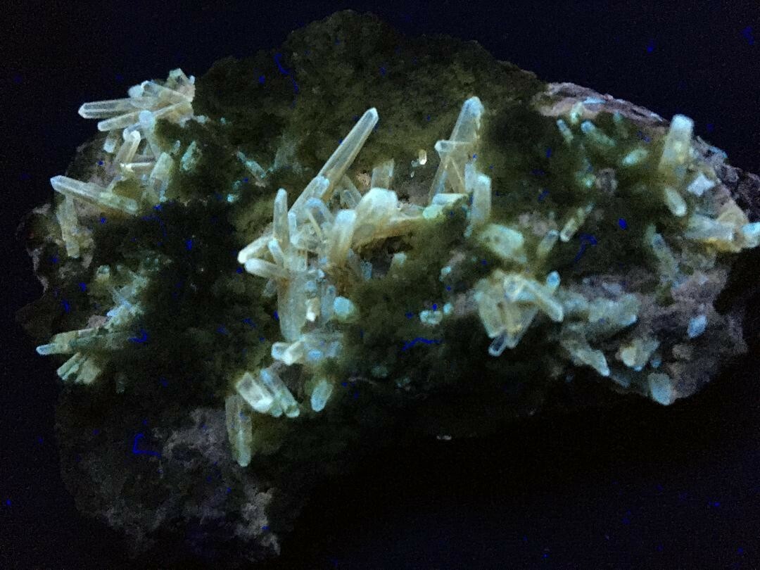 KB: BRIGHT!! FL & PHOS SW YELLOW/WHITE BARIAN CELESTINE XLS & SULFUR FROM POLAND