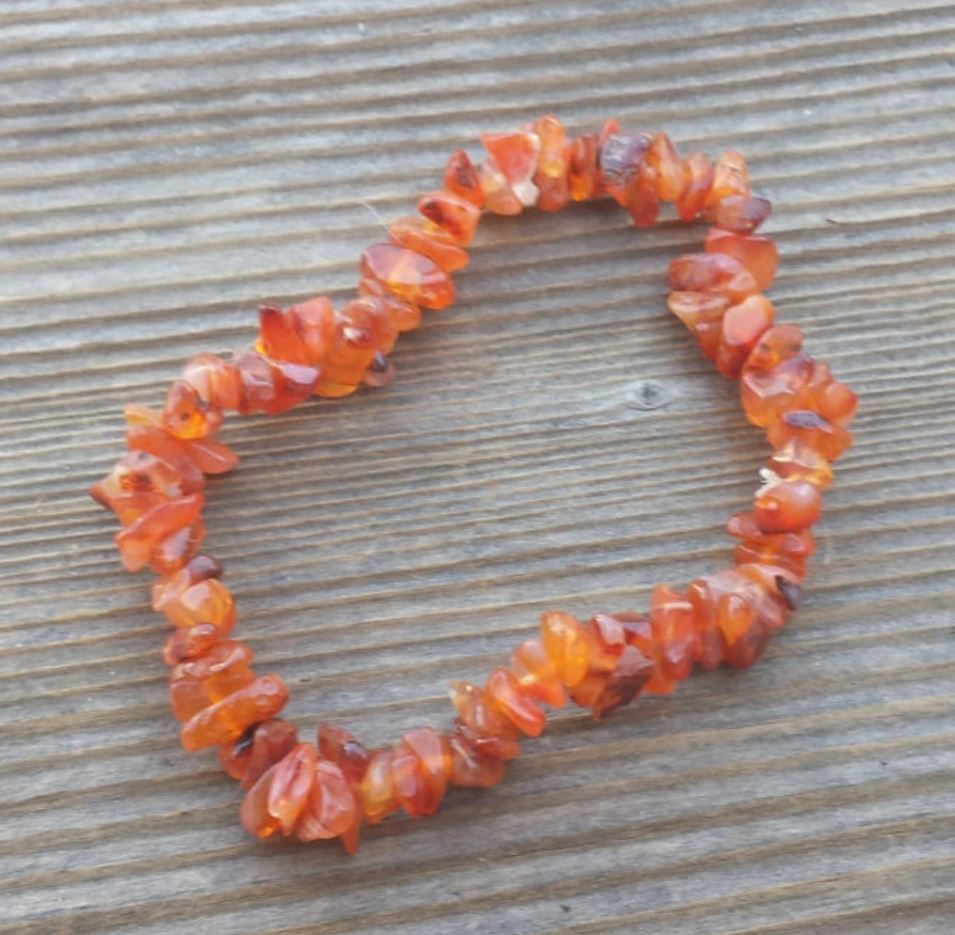 NATURAL CARNELIAN STONE GEMSTONE STRETCHY CHIP BRACELET