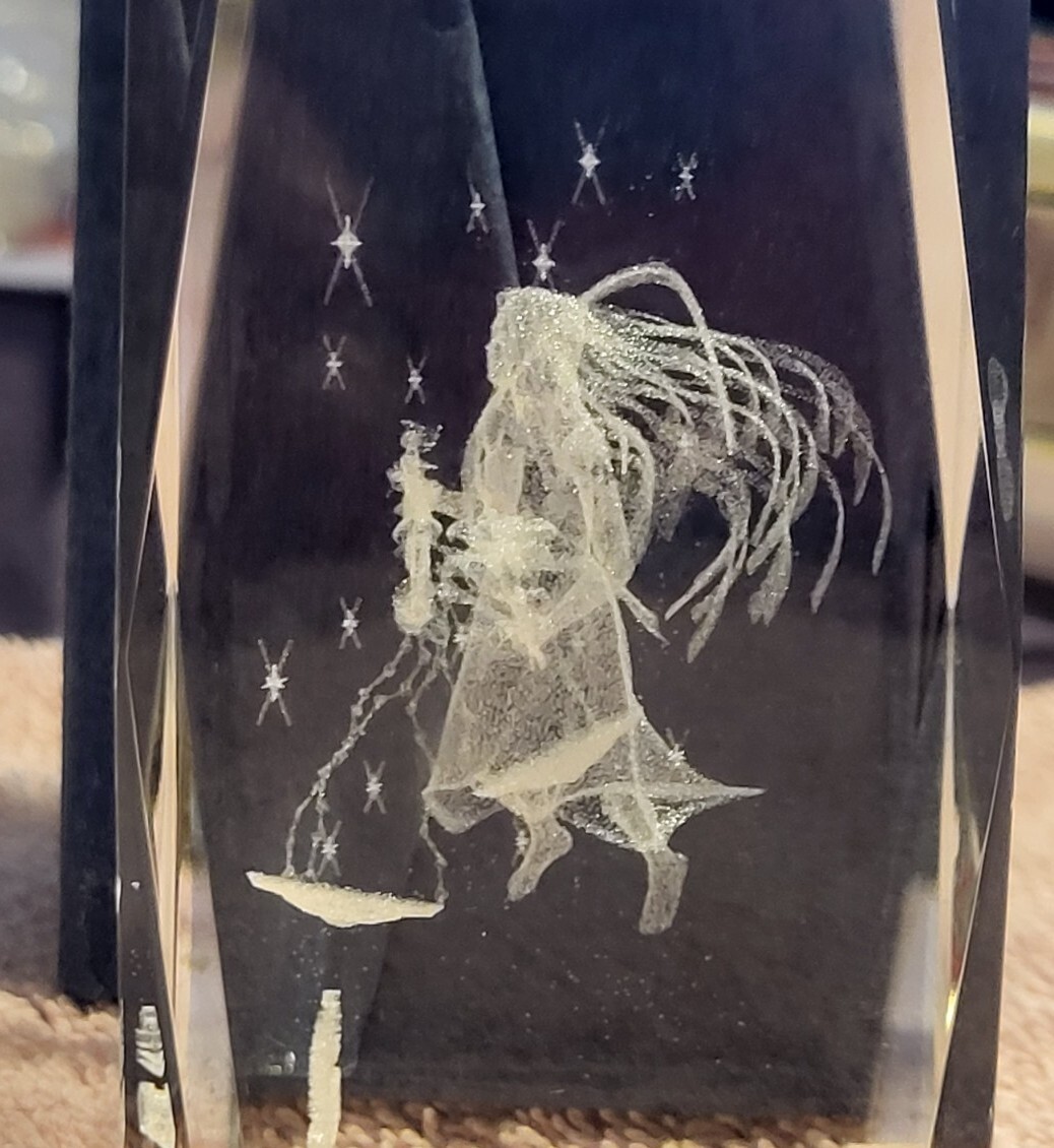 Trendy Crystal Display Piece Of Libra Decorative Glass