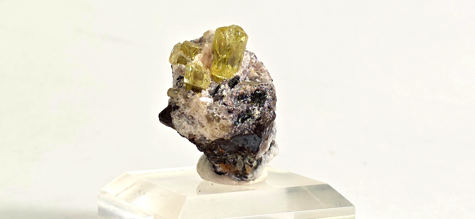 Adamite, Fluorite, Hemimorphite, Apatite, Smky. Qtz., Mexico Mixed Lot ML-1