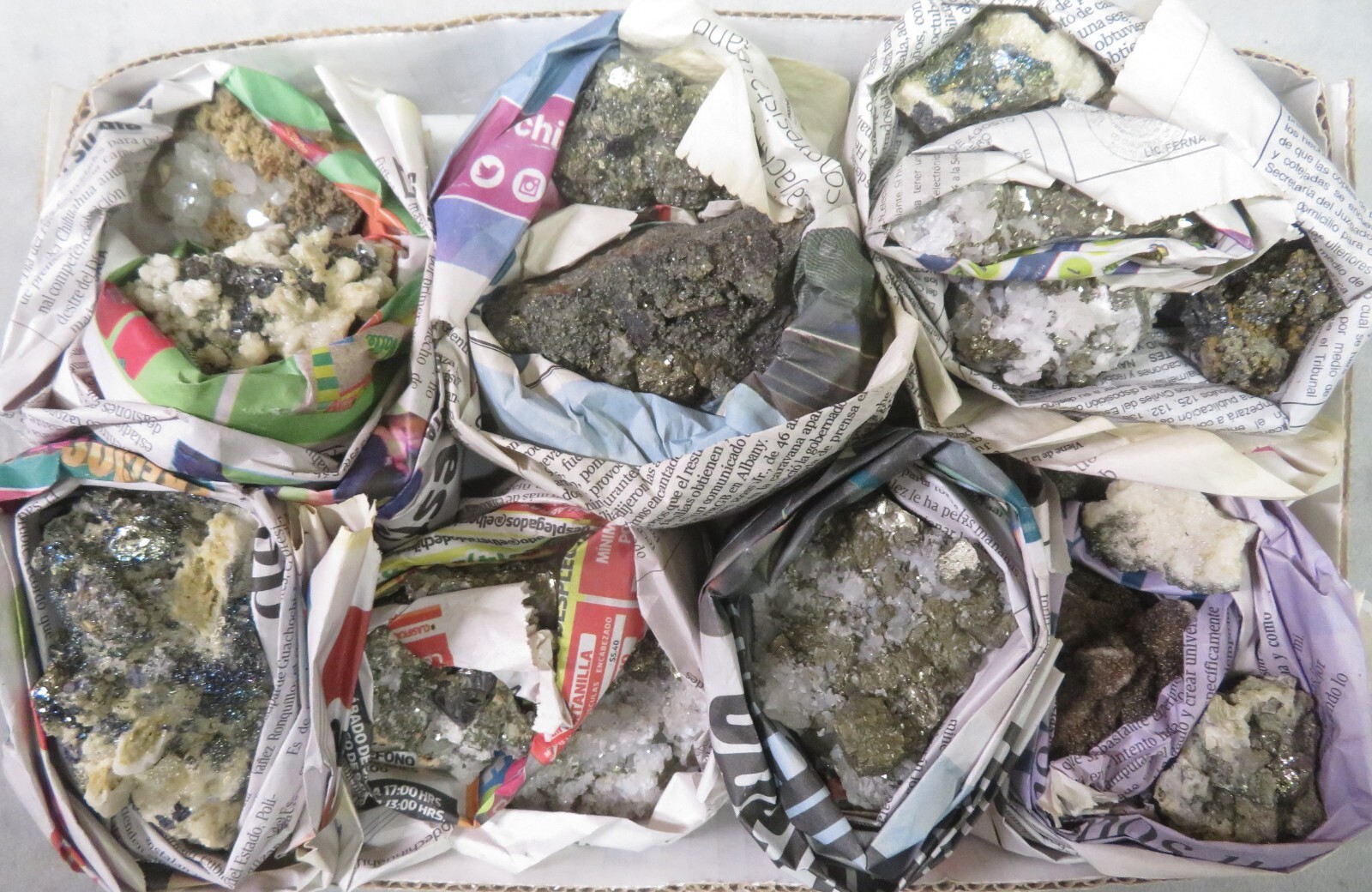 15 Piece Mix Mineral Specimen Flat Pyrite Quartz Sphalerite Chalcopyrite Calcite