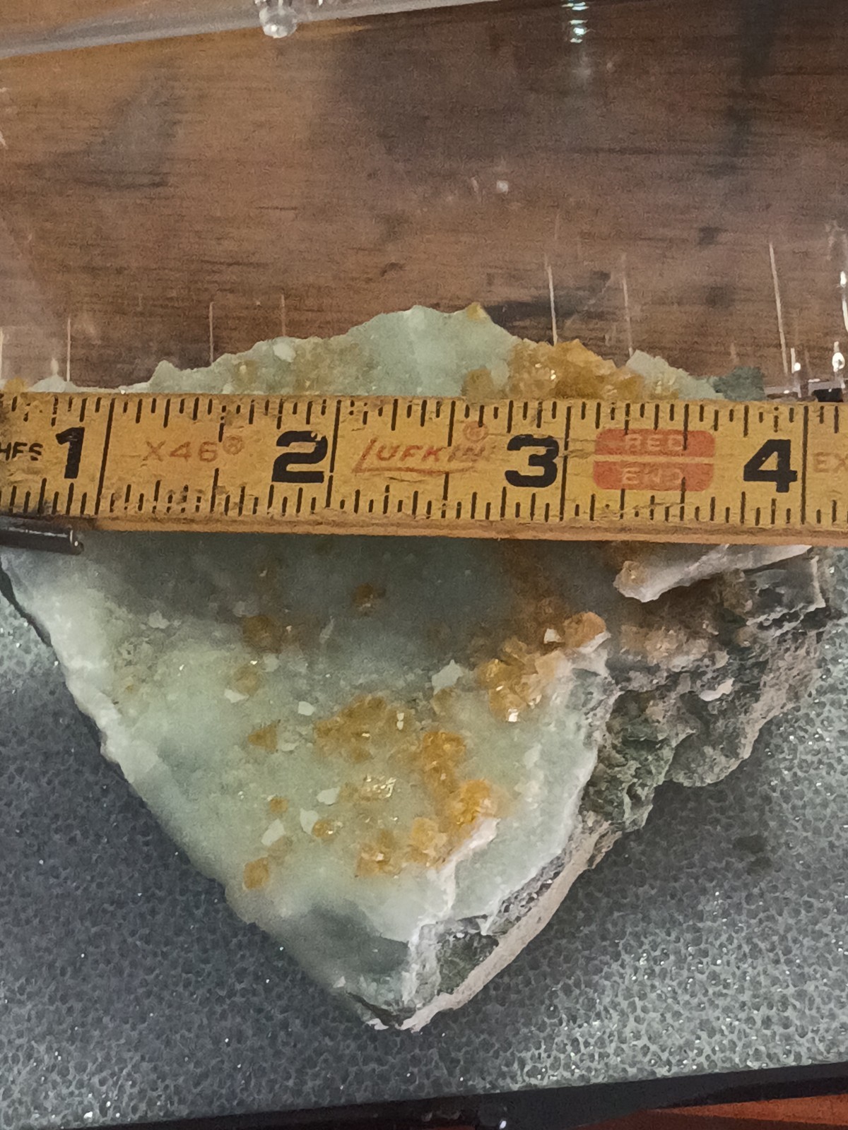 Fluorescent Calcite on Prehnite 11.6oz – Historic Haymarket Quarry Virginia 3in