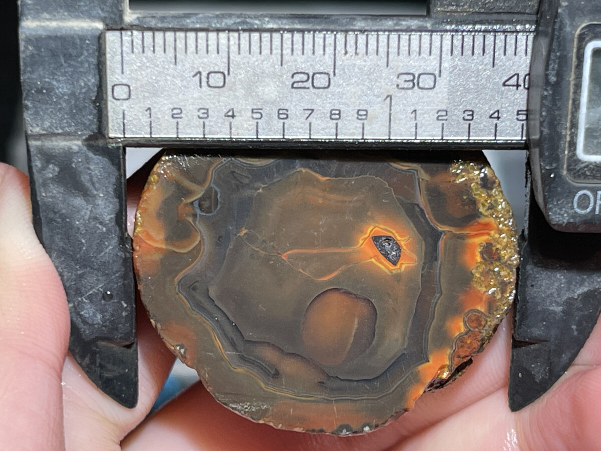 1Pair China Agate Hebei xuanhua natural Crystal Geodes collectible 66g D174