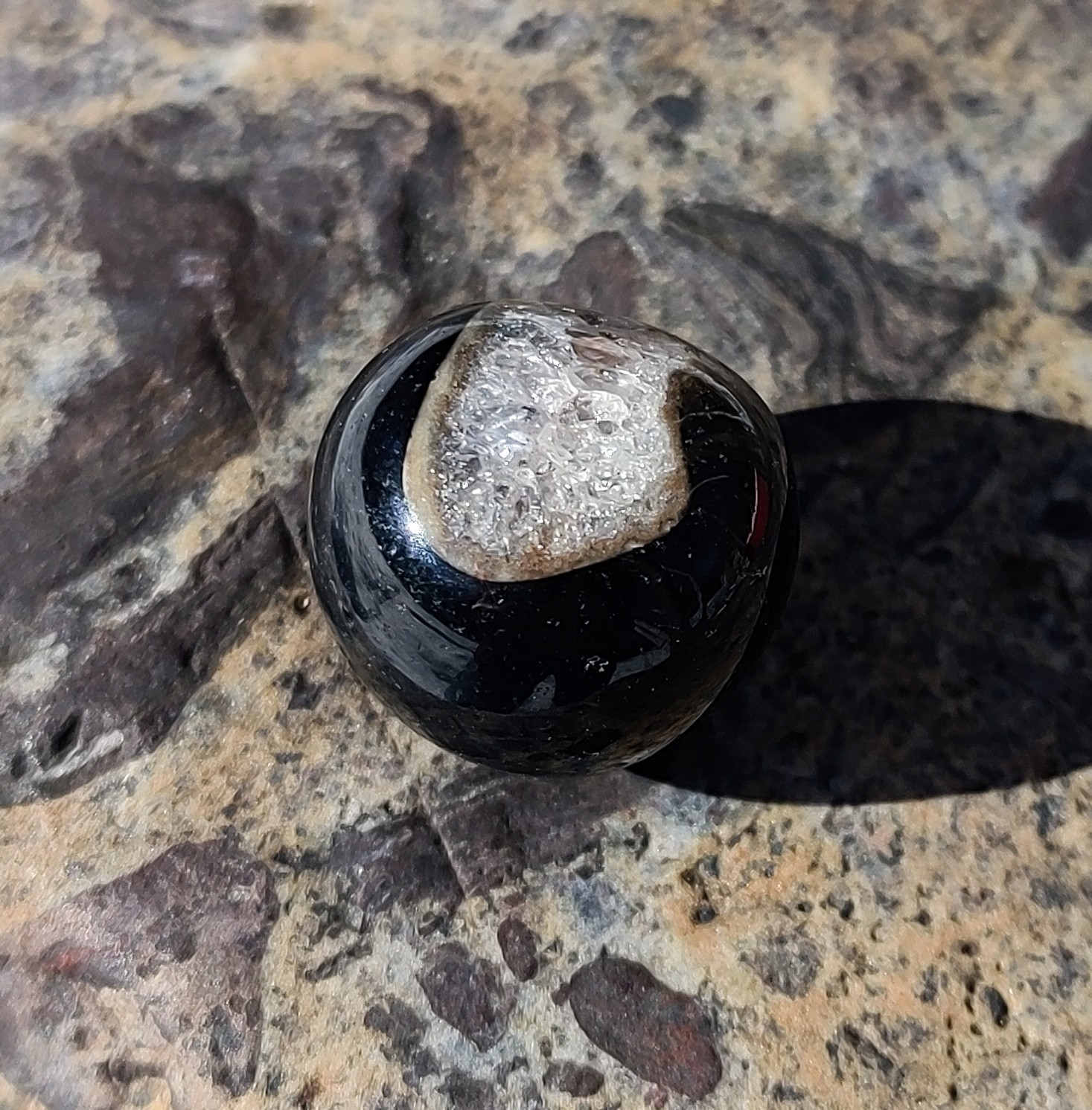 Agate Marble Sphere, Black /White 20mm Madagascar Crystal Agate Marble
