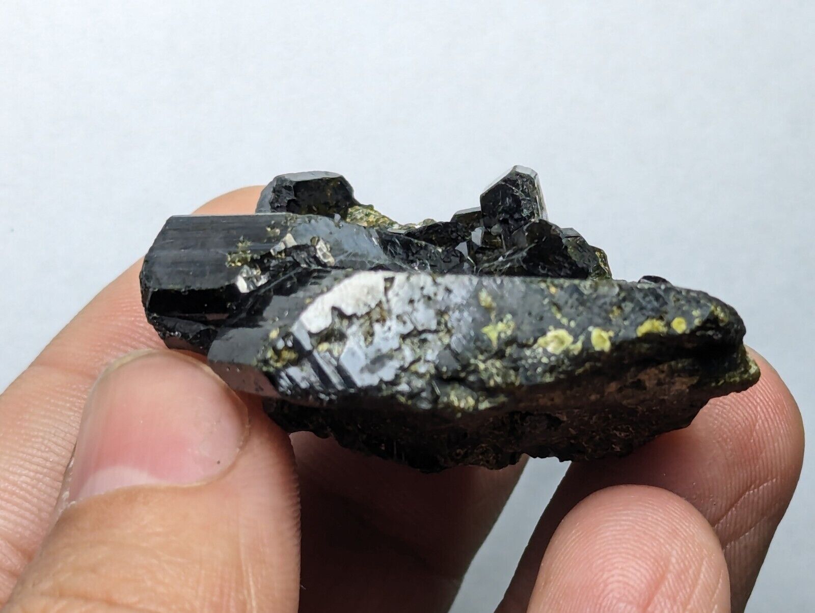Terminated Magnetic (Magnetite) Epidote Crystal From Baluchistan, Pakistan.