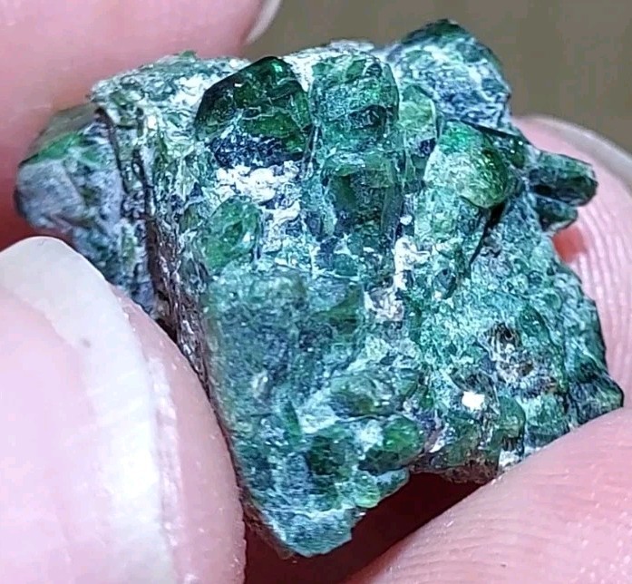 GORGEOUS ALEXANDRITE CHRYSOBERYL CLUSTER FROM ZIMBABWE