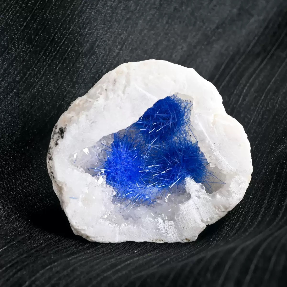1pc Natural Agate Geode Quartz Crystal Energy Mineral Specimen Reiki Decor