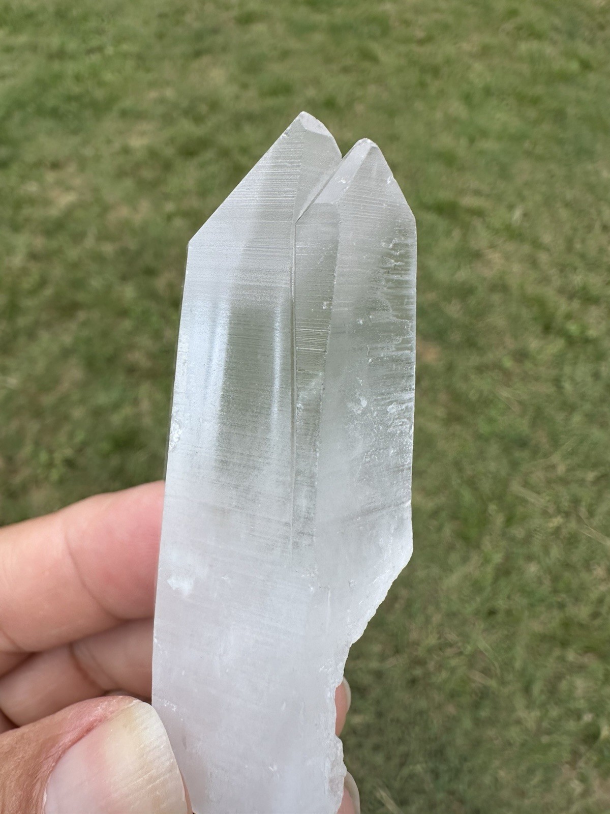 Arkansas Clear Quartz Lemurian Seed Crystal Parallel Twin Point Formation 1.7 oz