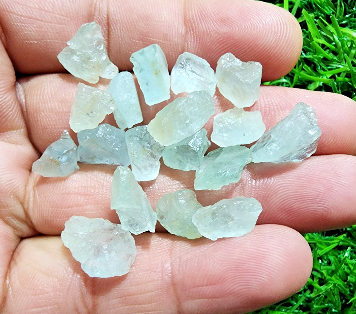 18 Piece Blue Aquamarine Gemstone Rough Lot 9-15 mm Aquamarine Rough Stone Bulk