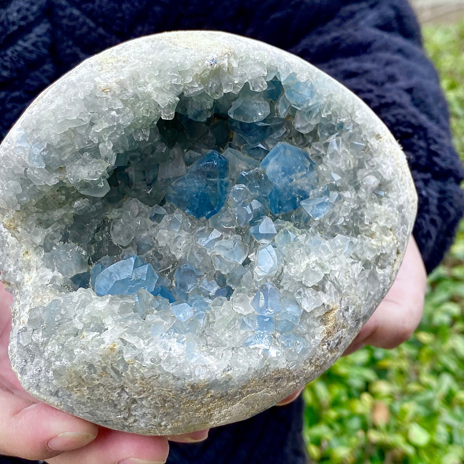 5.98LB Top natural blue crystal cave quartz crystal cave mineral specimens