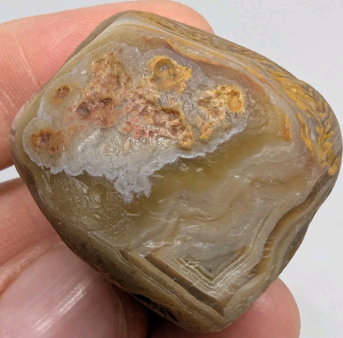 Lake Superior Agate, Great Tan, Brown And White Banding, 39 Grams (1.3+ Oz)